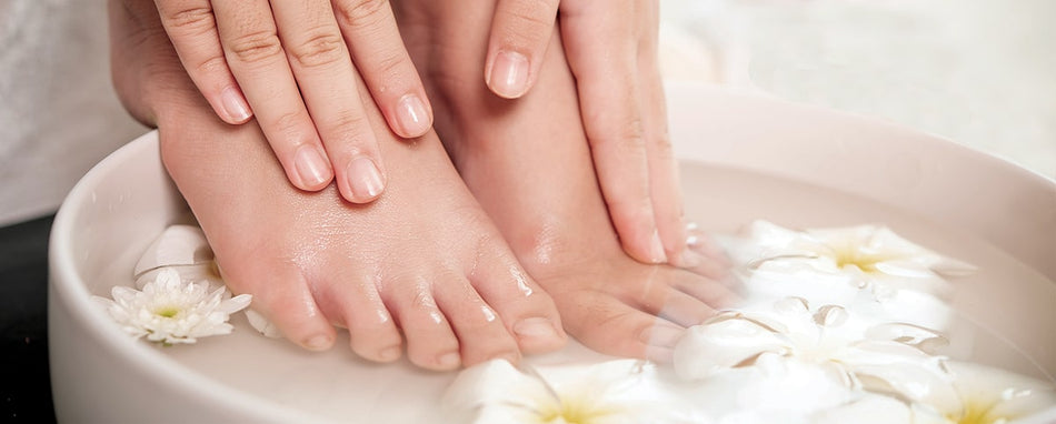Relaxation, the virtues of foot baths – Divine Essence